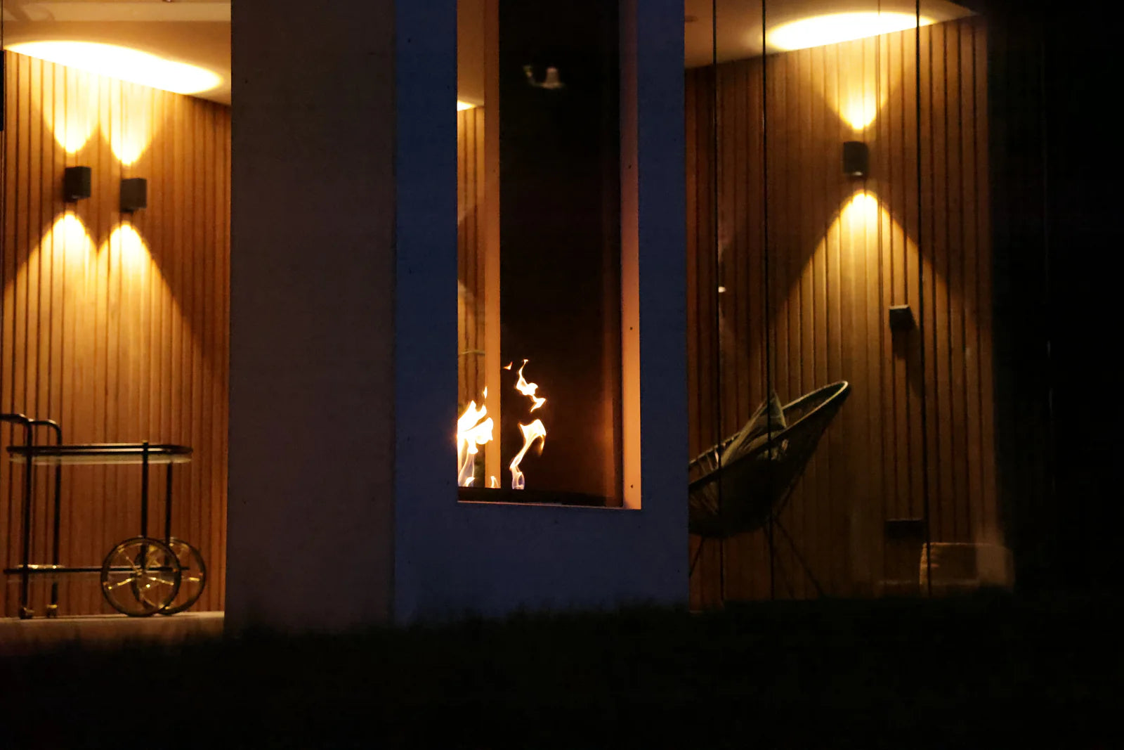 Fame Vertical See-through Fireplace Single Full Glass 70 x 140 cm