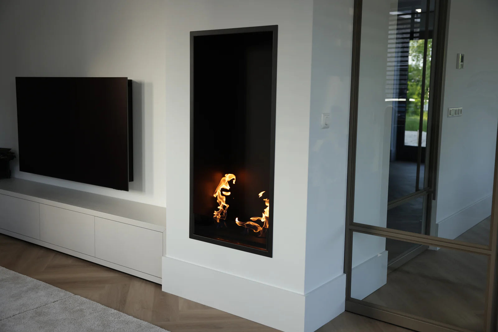 Selected Vertical Fireplace 70 x 120 cm