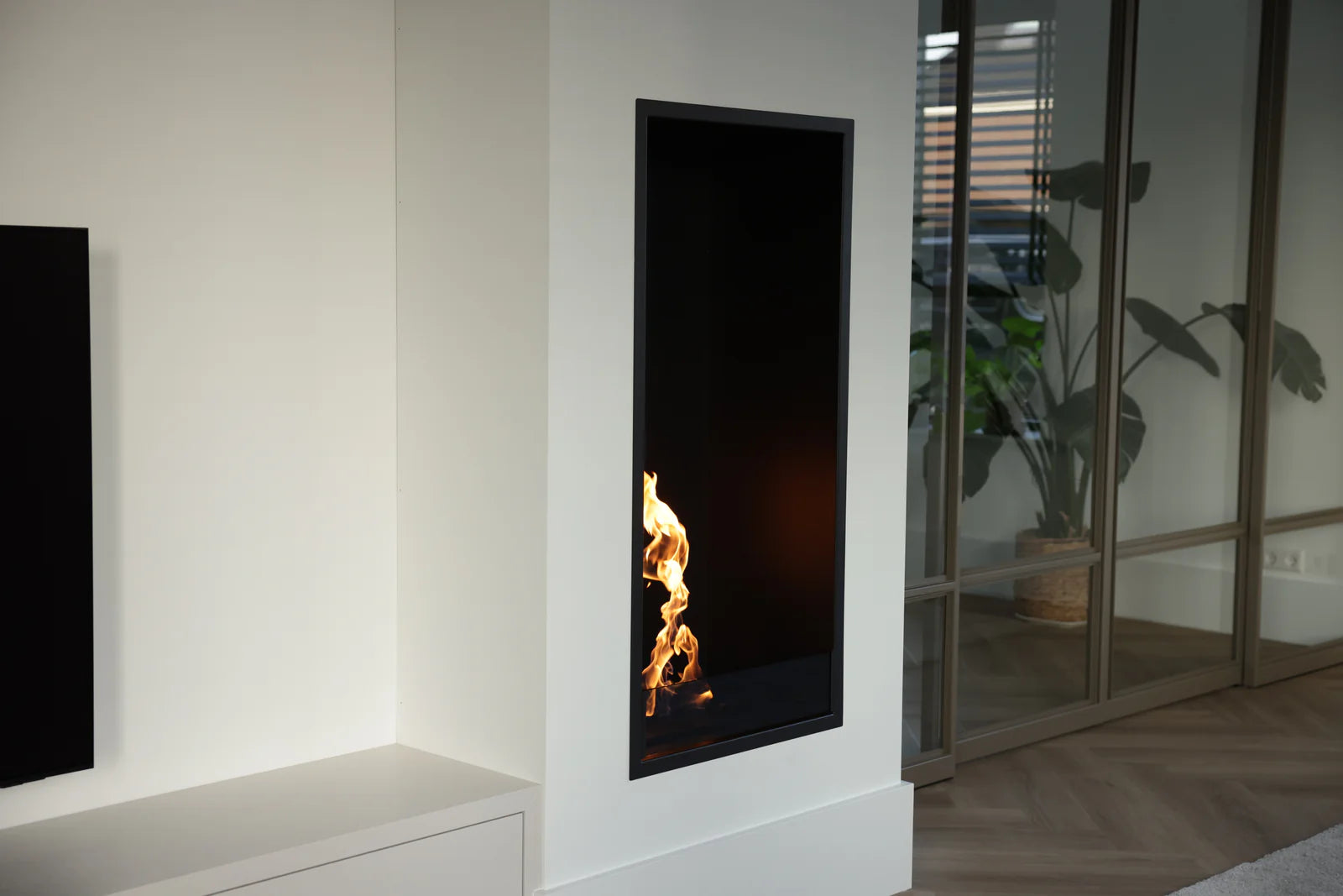 Selected Vertical Fireplace 70 x 120 cm